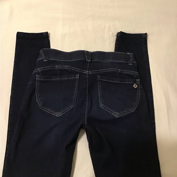 Jeans - Picture 2 of 3